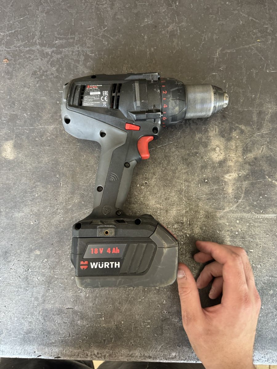 Würth Perceuses: Akkuschrauber WÜRTH 18V 4Ah – D'occasion à Bärau par Luschwa 5