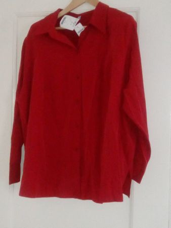 Bordeaux-rote, elegante Bluse Groesse: 56