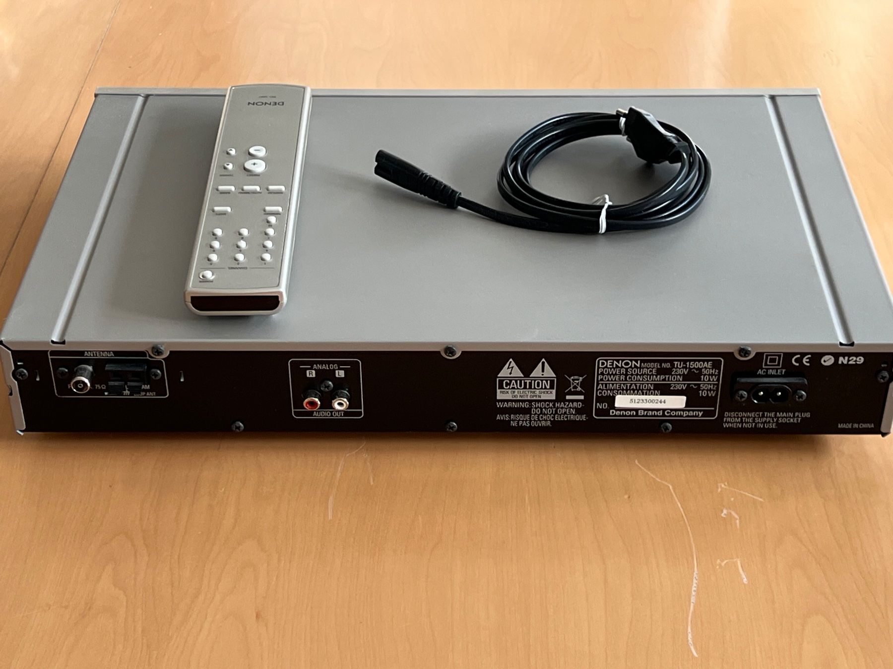 Denon Radio: Denon TU-1500AE AM-FM Stereo Tuner – Usato da Stäfa venduto da Wingerm 5