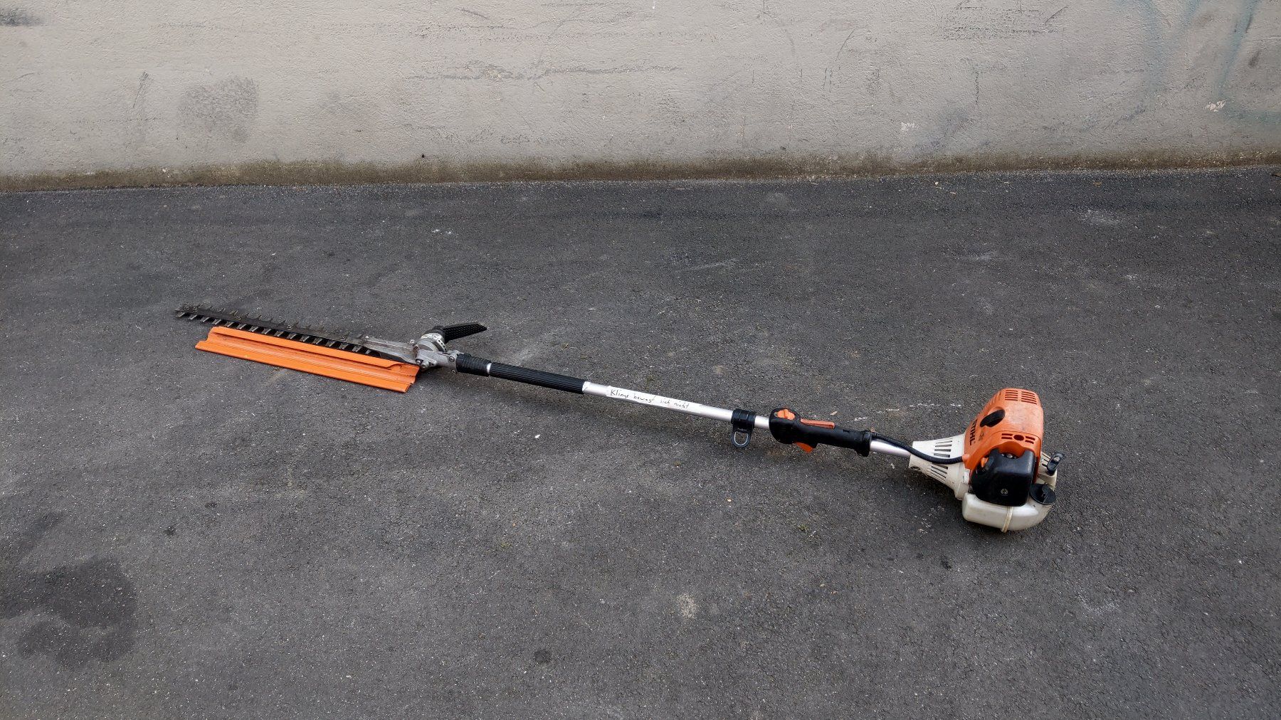 Stihl Tutti gli attrezzi: Stangenheckenschere Stihl HL 100 K – Difettoso da Bern venduto da ksliqbe 1