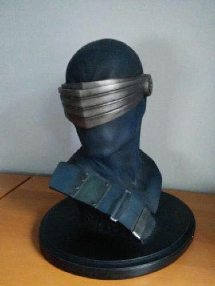 Skulpturen & Statuen: 1:1 Snake Eyes G.I. Joe Büste lifesize not Sideshow – Gebraucht aus Schlieren von Moviepropde