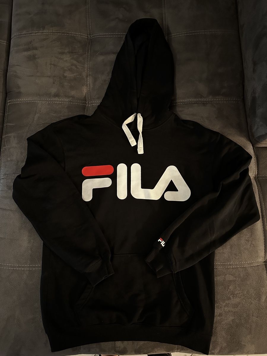 Fila Maglioni & Felpe: Schwarzer Fila Kapuzenpullover Grösse S – Usato da Siebnen venduto da luana_cataleya