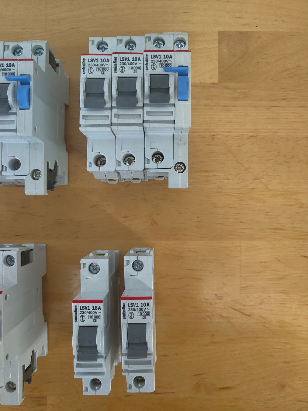 ABB Alimentazione elettrica: ABB Leitungsschutzschalter LSV1 – Usato da Emmenbrücke venduto da BlSi 3