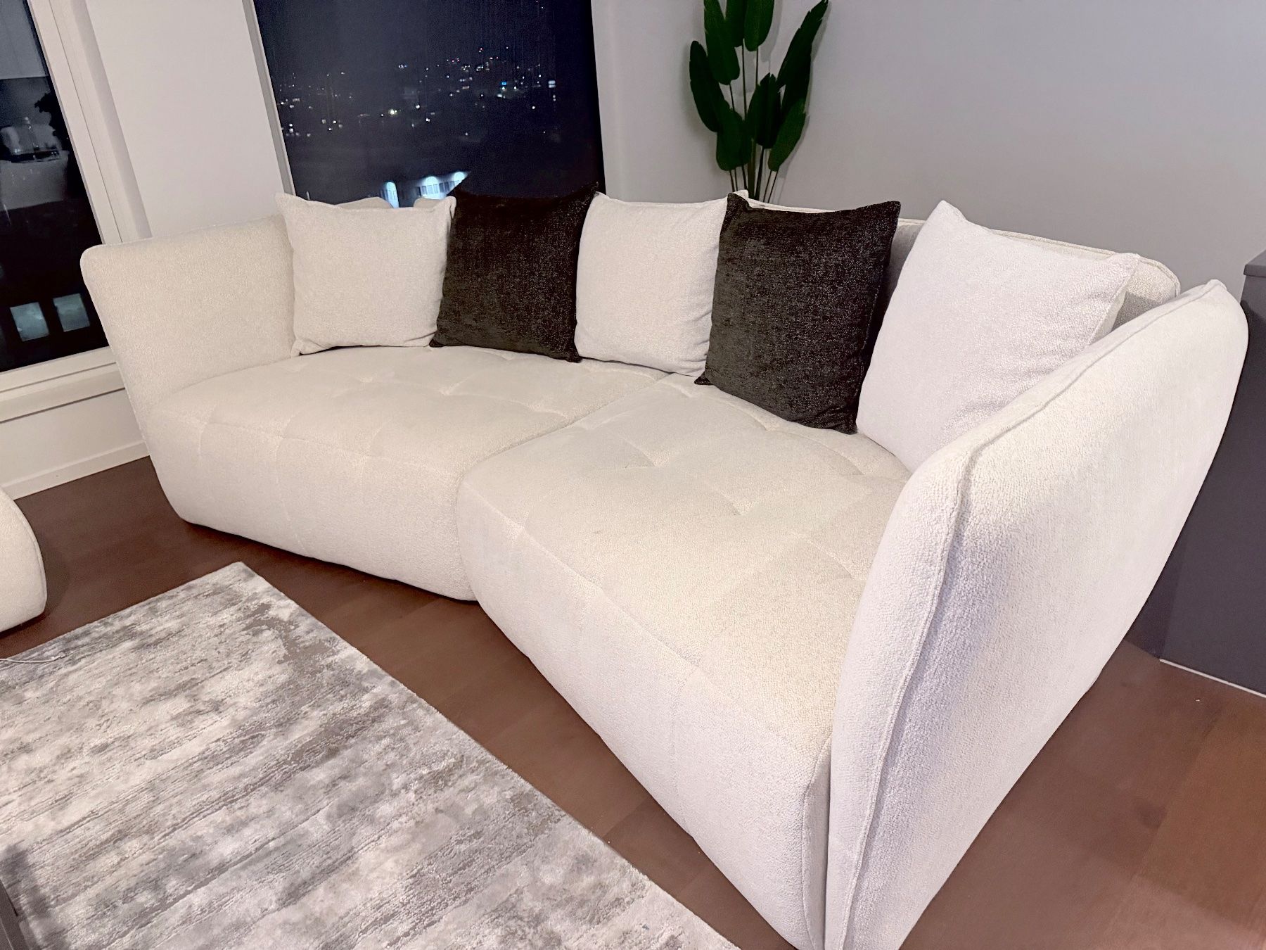 Mömax Sofas: Boxspringsofa – Gebraucht aus Zürich von maj_bj7b 1