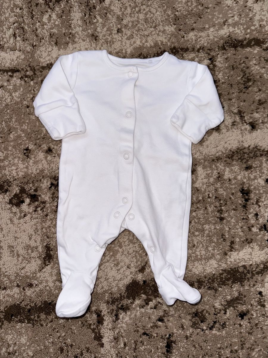 Pyjamas & Ähnliches: Gr 50  weisses Pyjama – Gebraucht aus Wettingen von hak_52m8