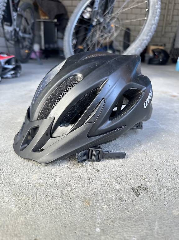 Caschi: Velohelm Uvex – Usato da Siebnen venduto da ichduer93
