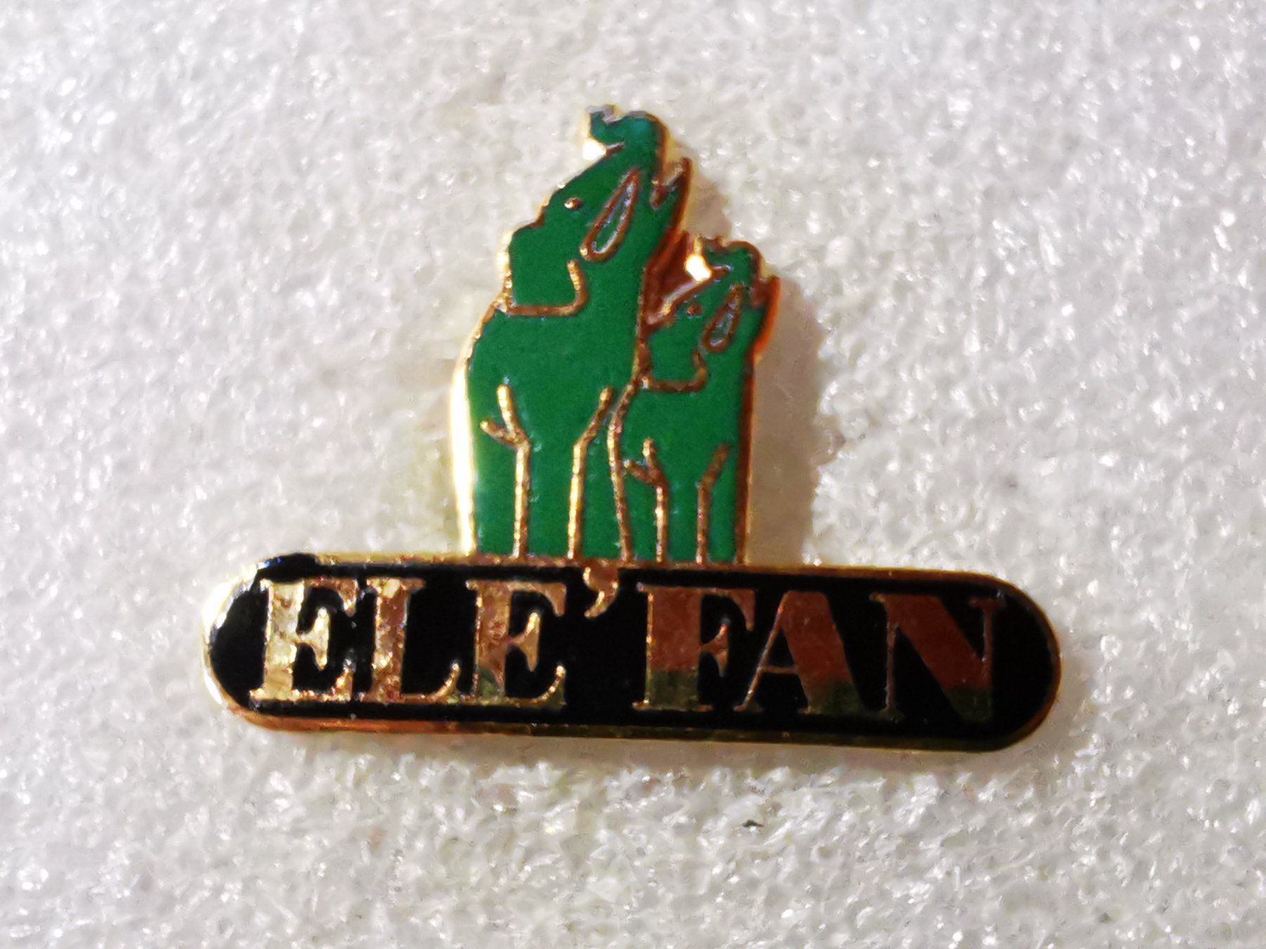 Placchette & Badge: Ansteckpin 88: Ele fan – Usato da Oppligen venduto da Pin-Fall-Shop