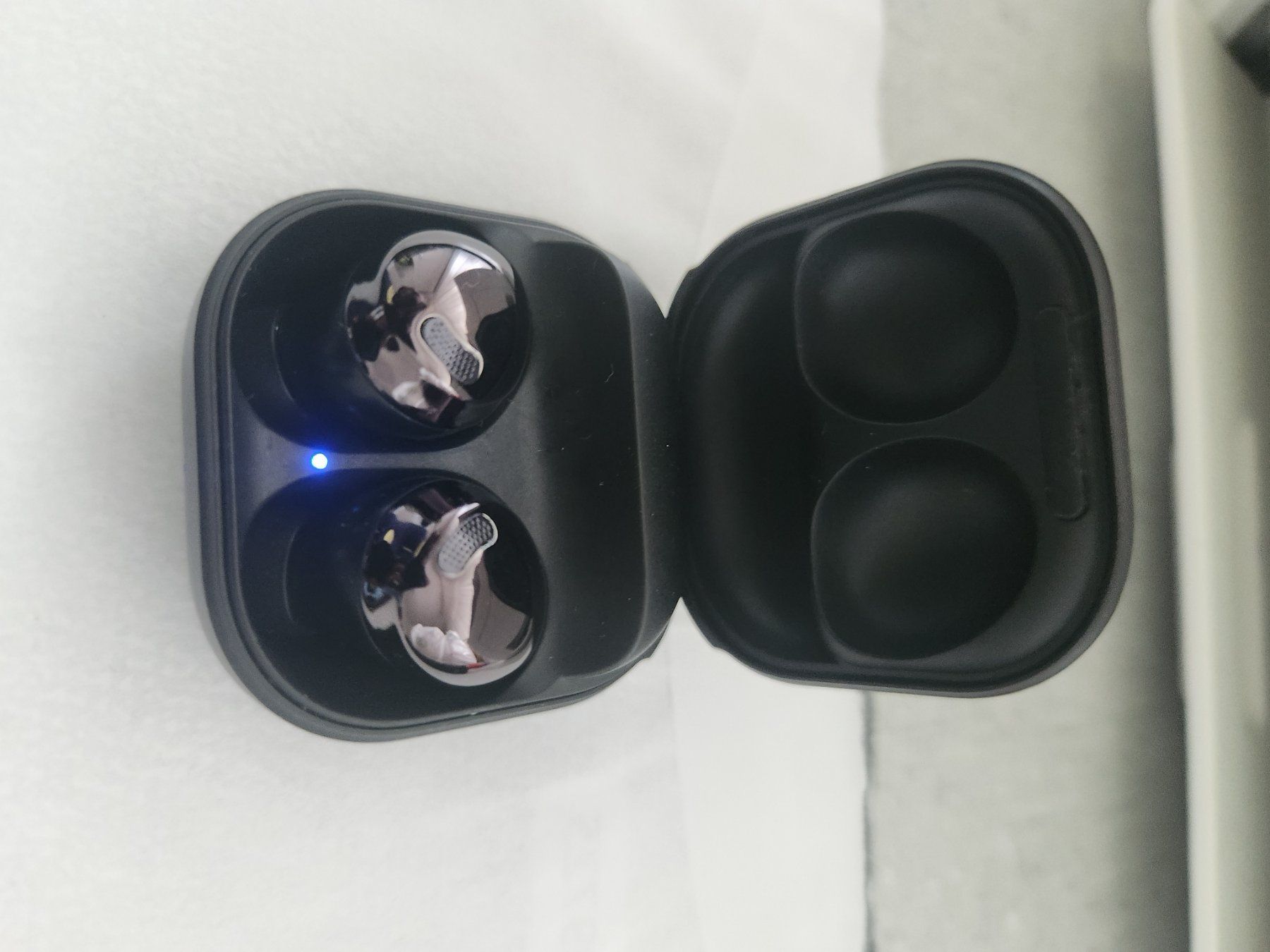 Samsung Cuffie: Samsung galaxy earbuds – Nuovo (secondo la descrizione) da schlieren venduto da allemann007 4