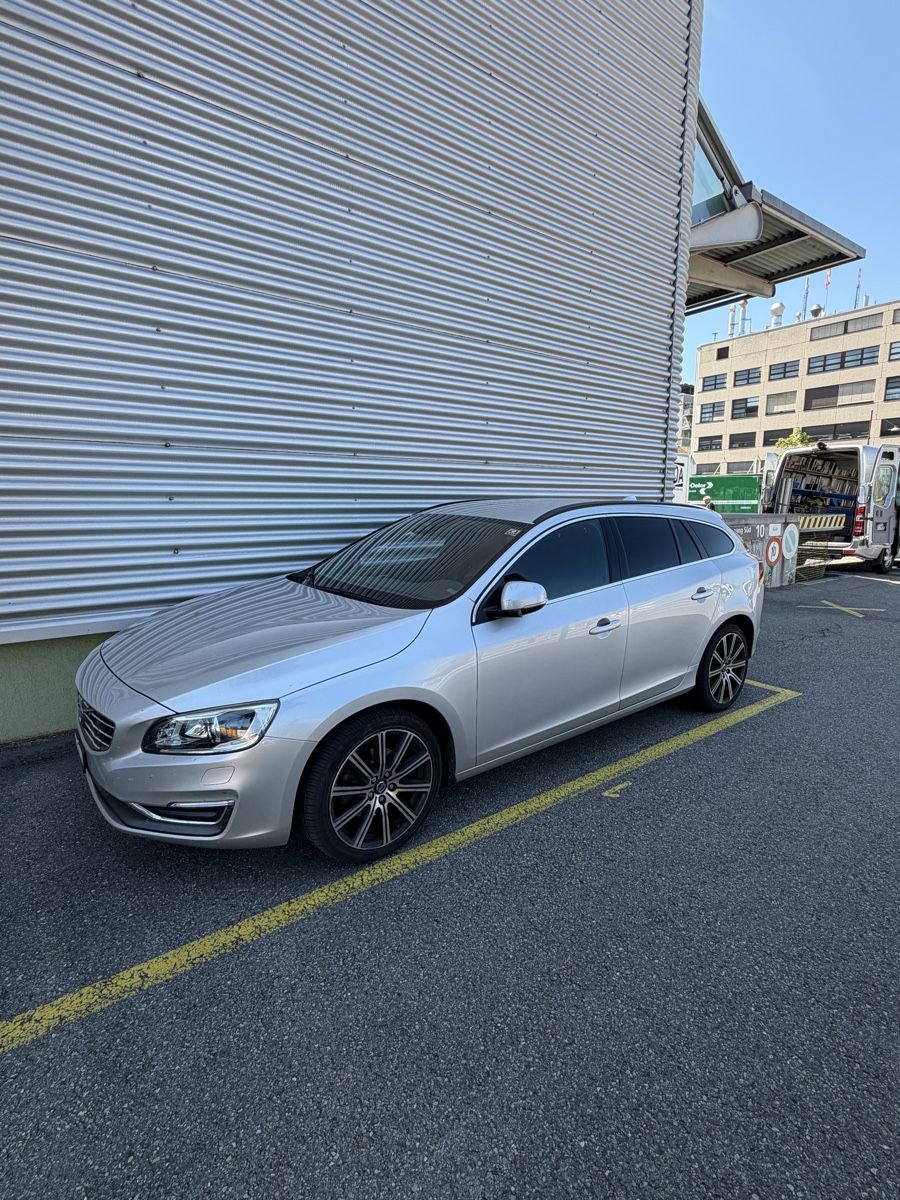Volvo Automobili: Volvo V60 – Usato da Jegenstorf venduto da Lubek-Automobile 2