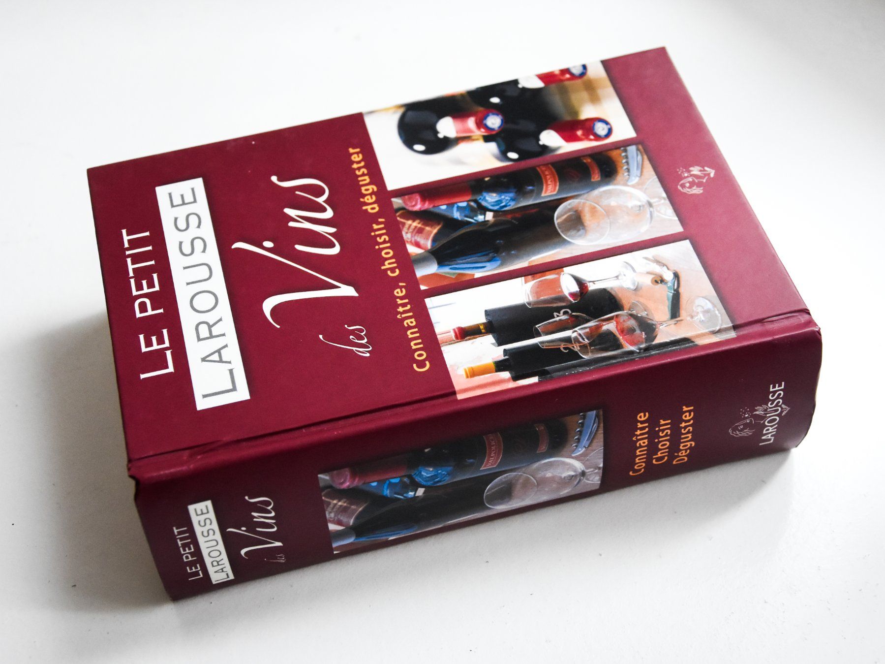 Libri: Le Petit Larousse des Vins – Nuovo (secondo la descrizione) da Belmont-sur-Yverdon venduto da bichet02 2