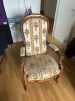 Antiker Sessel Holz Rahmen, Stoff mit Blumenmuster,bequem.