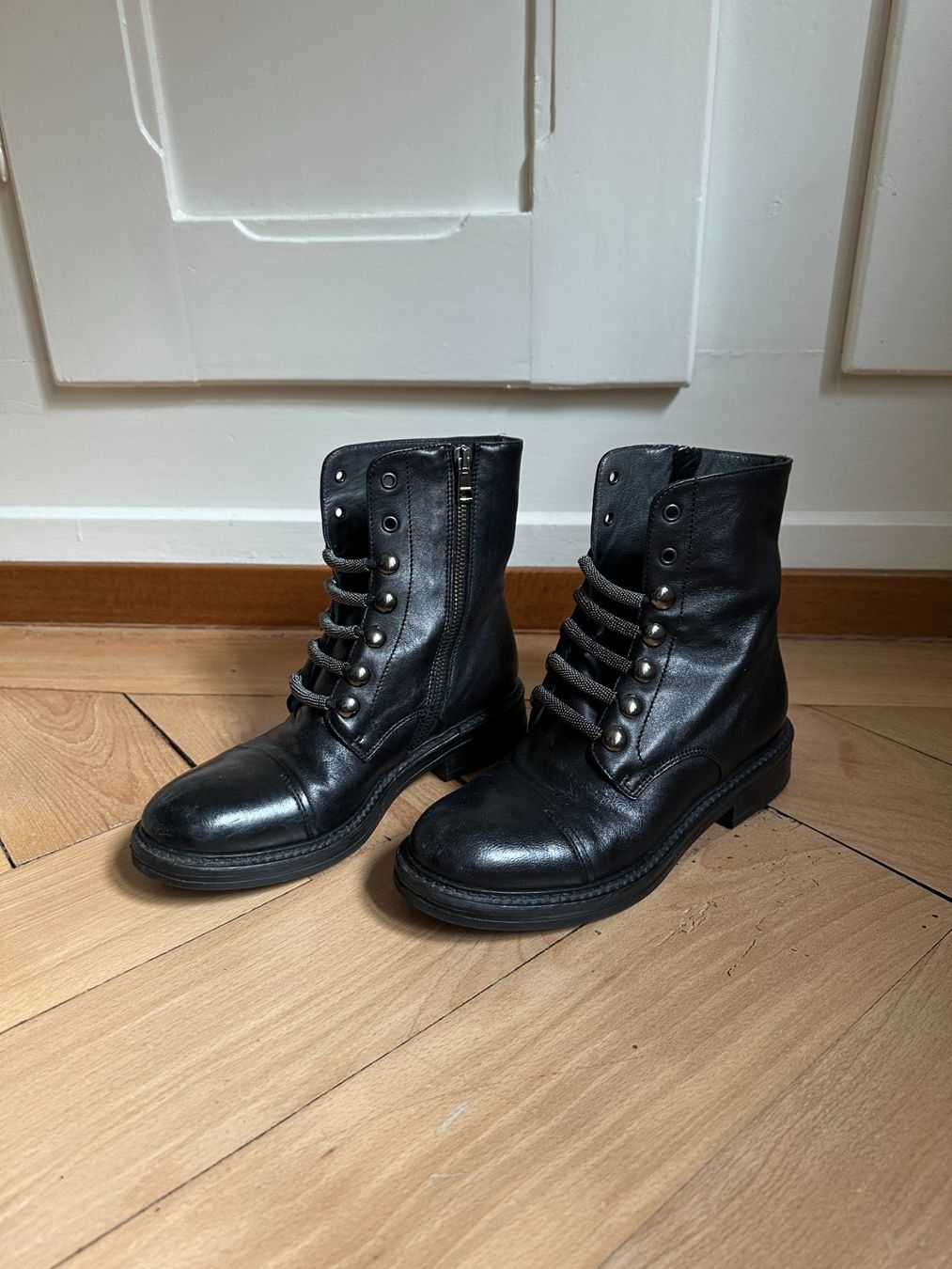 Chaussures femmes: FRU.IT - Leder Stiefelette schwarz 35 – D'occasion à Zürich par Diazaio
