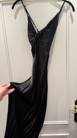 Robe satinée S