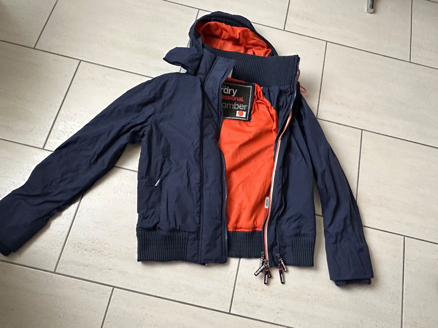 Superdry Giacche & Cappotti: Superdry Windjacke Junior – Usato da Oetwil am See venduto da bor_71fi 4