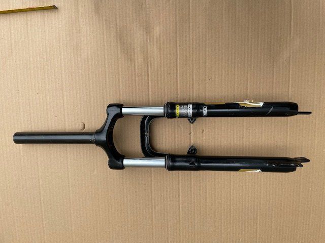Zoom Pezzi di ricambio: Fourche vélo ZOOM – Usato da Ursy venduto da DK8 3