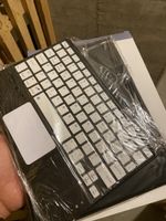 Drahtlose Tastatur Hülle mit abnehmbarem Keyboard, neu