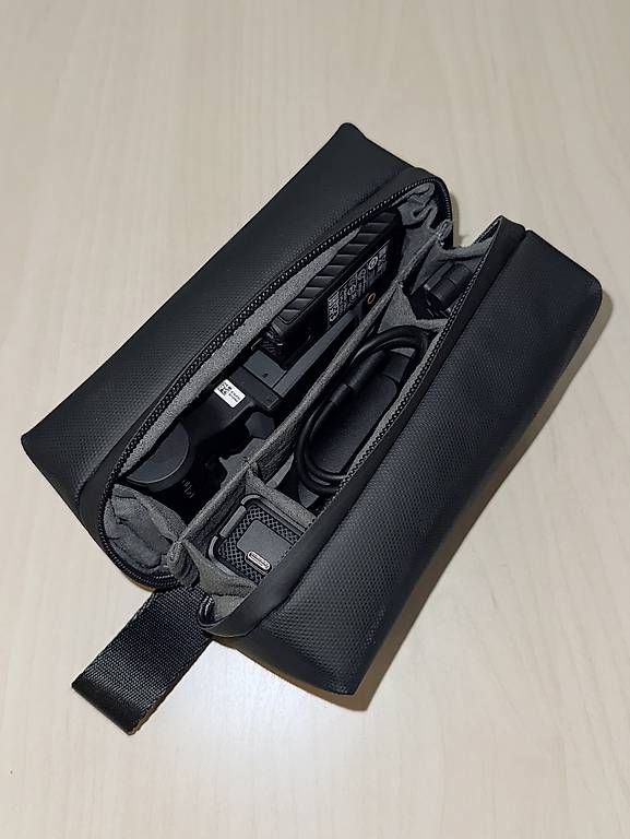 DJI Caméscopes: DJI Osmo Pocket 4 Creator Combo – Neuf avec emballage d'origine à Rickenbach Sulz par roosfamily