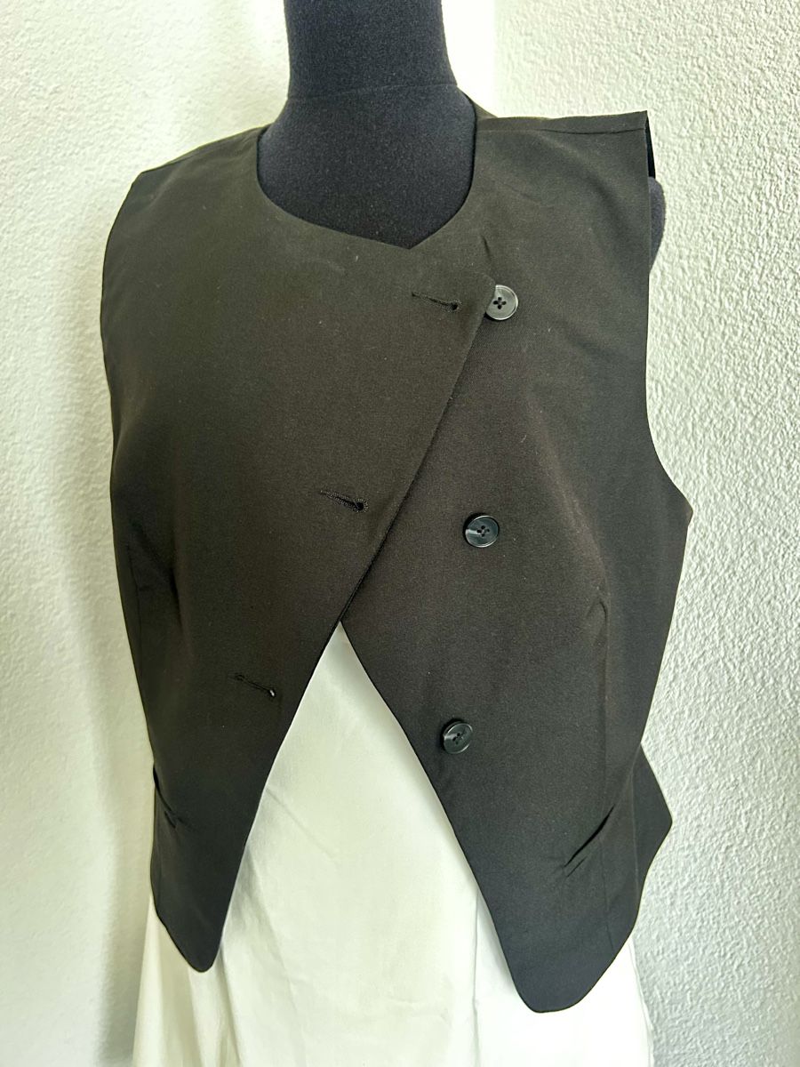 Gilet & Giacche senza maniche: Gilet neu schwarz  – Nuovo (secondo la descrizione) da Siebnen venduto da fulli2