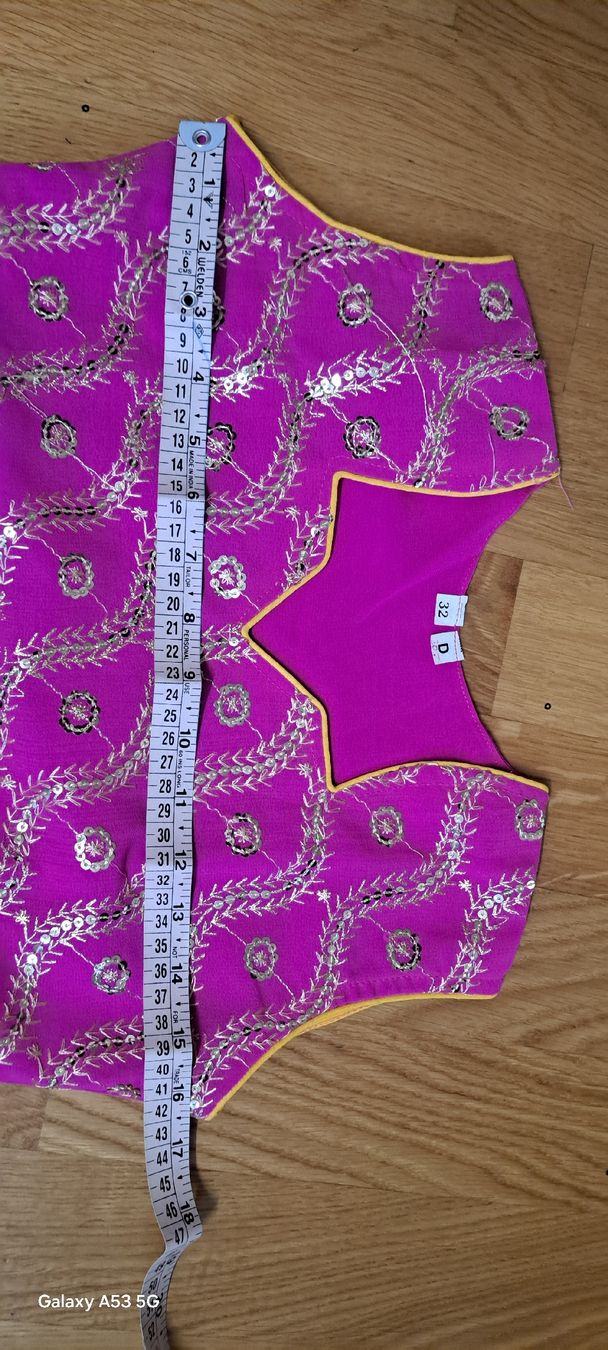 Vestiti & Gonne: Süsses Sommerkleid Mädchen Gr. 32 pink mit Silbermuster – Nuovo (secondo la descrizione) da Bern venduto da mahilini 1