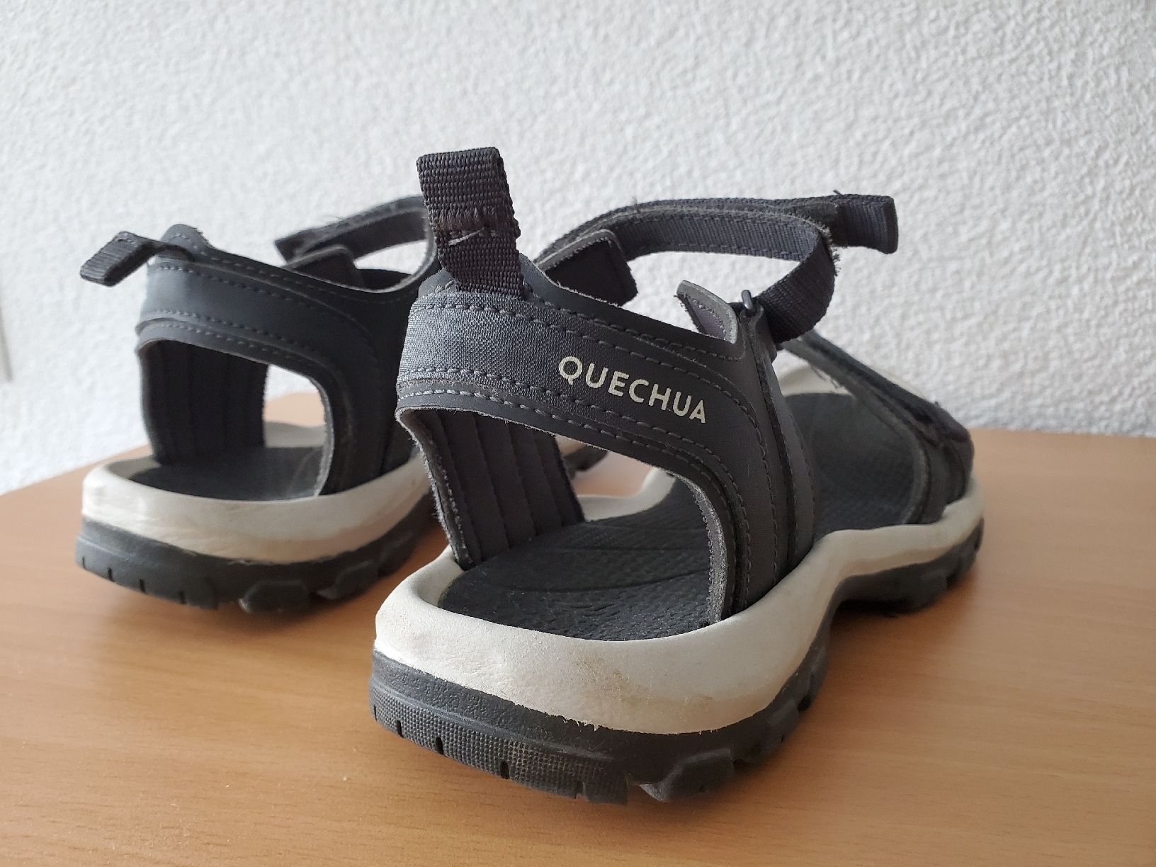 Decathlon Scarpe da donna: Quechua Sandale 37.5 – Usato da Schwarzsee venduto da dergli01 1