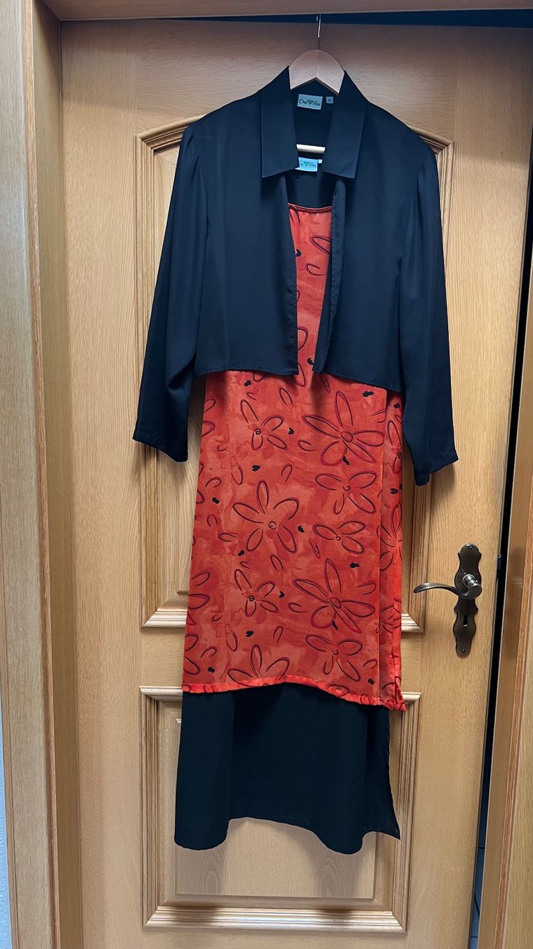Vestiti: Abend oder Sommerkleid mit Jäckli, Grösse 42, Top Zustand – Usato da Schübelbach venduto da Dolly990_2