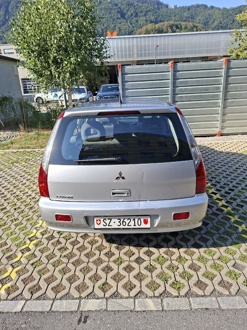 Mitsubishi Automobili: Mitsubishi Lancer Kombi – Usato da Siebnen venduto da Swiss.fabu 2