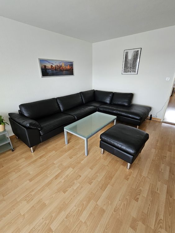 Schwarze Ledercouch mit Hocker - Top Zustand! (Gebraucht) in Dietlikon ...