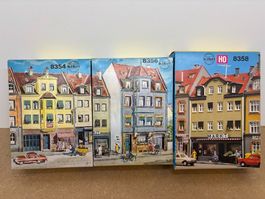 3er Set Kibri H0 Bausatz Stadthäuser 8354, 8356, 8358