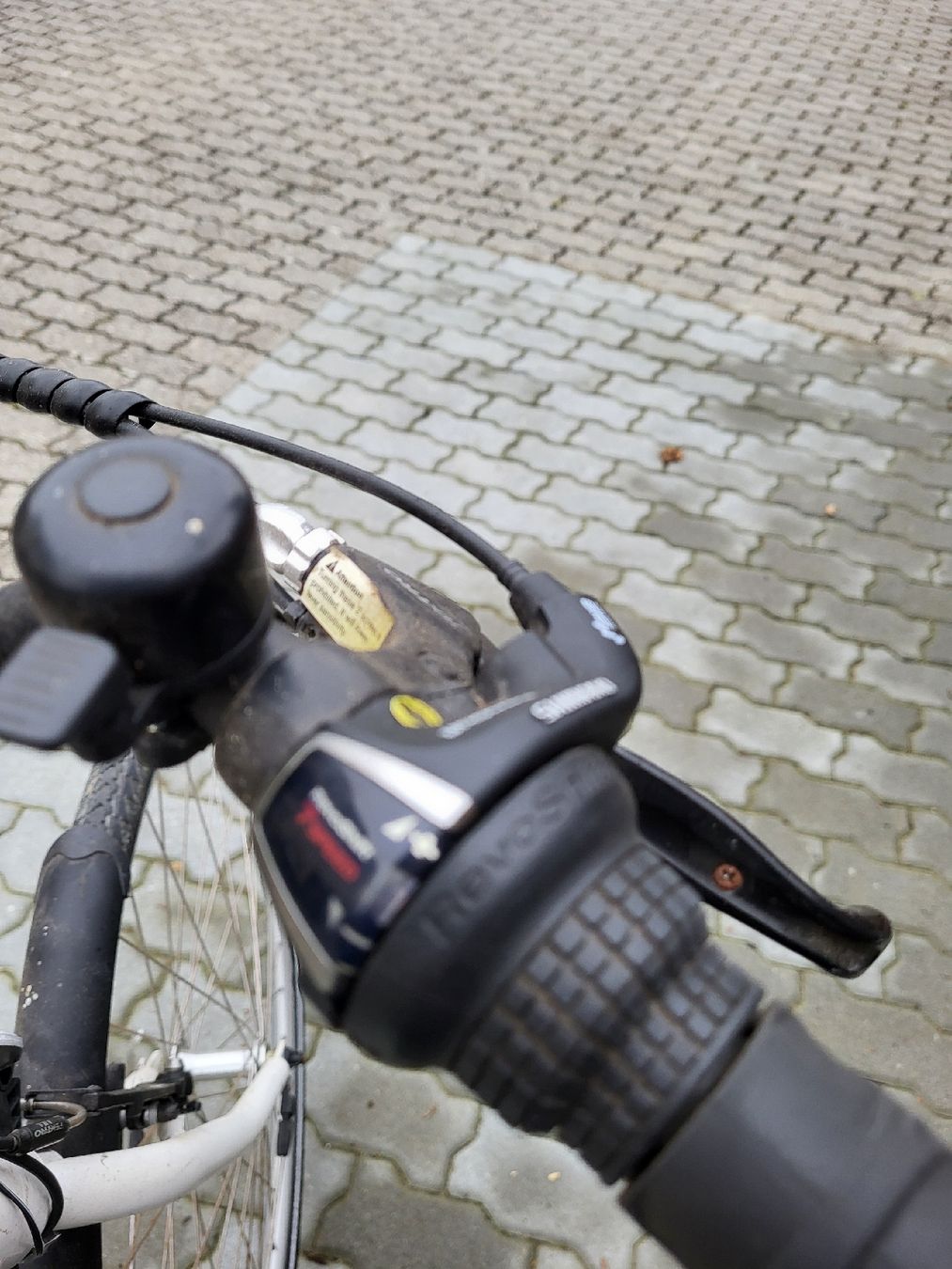 Leopard Velos: E -Bike 400km wie neu. – Gebraucht aus Kräiligen von kru_z2qg 4