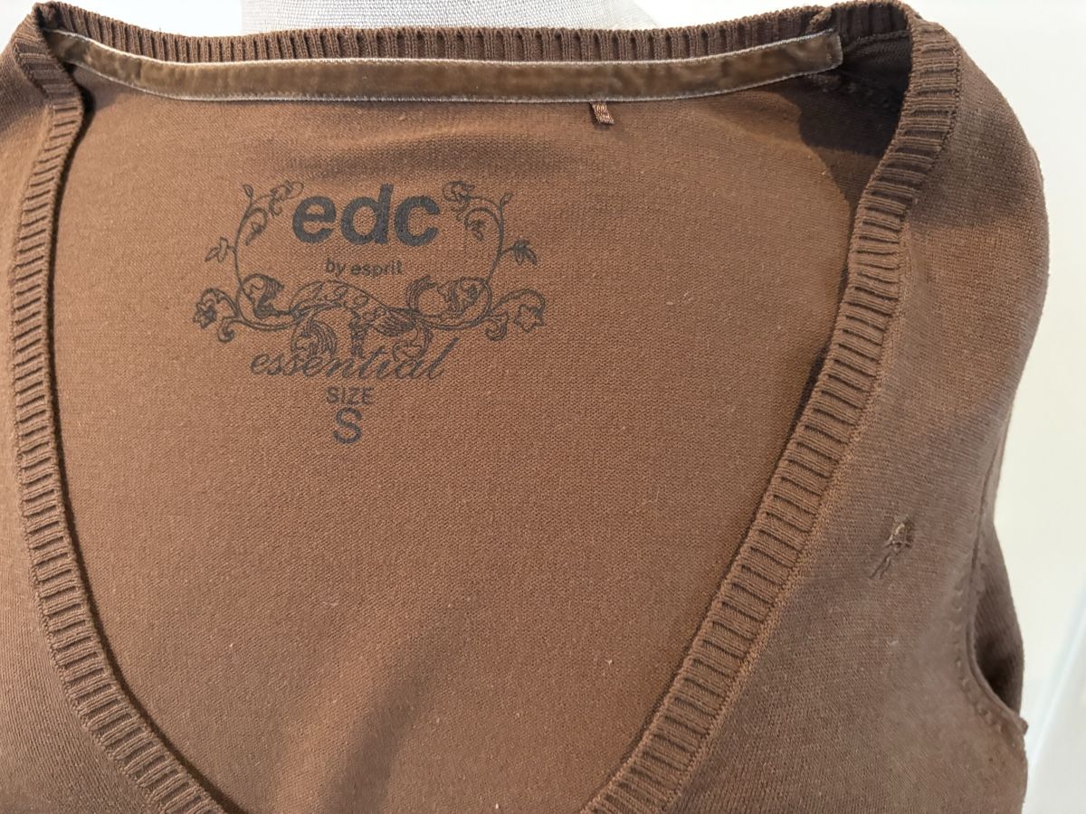 Esprit Giacche: Cardigan Esprit Gr. S – Usato da Tagelswangen venduto da lykainion 2