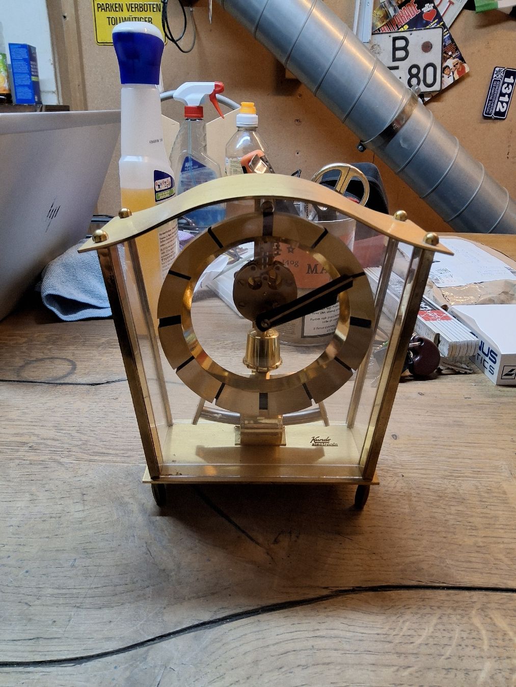 Stand- & Wanduhren: Kundo Electronic Tischuhr Messing Gehäuse (D) – Gebraucht aus Rorschach von TimelessTrading