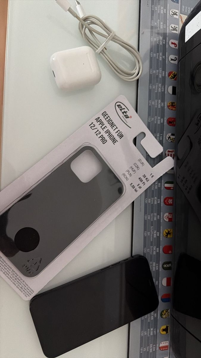 Apple Handys / Smartphones: 2 i Phone 128gb plus AirPods 1 gen – Gebraucht aus Rüti ZH von Aminalejla