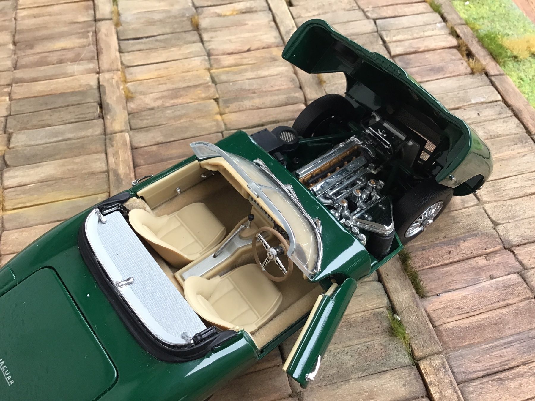 Jaguar Modellini d'auto: Jaguar E-Type 1961,Franklin , Modellauto 1:24, Top Zustand – Nuovo e nell'imballaggio originale da Männedorf venduto da Modellbau-wyss 2