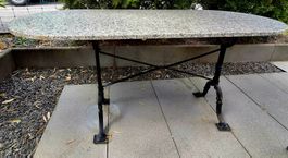 Esstisch Granit Eisengestell Oval 149 cm x 64.5