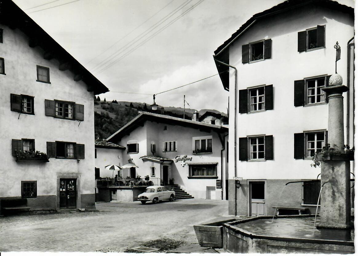Cartoline postali: Andeer, Dorfplatz – Usato da Hochdorf venduto da Ziegel-16