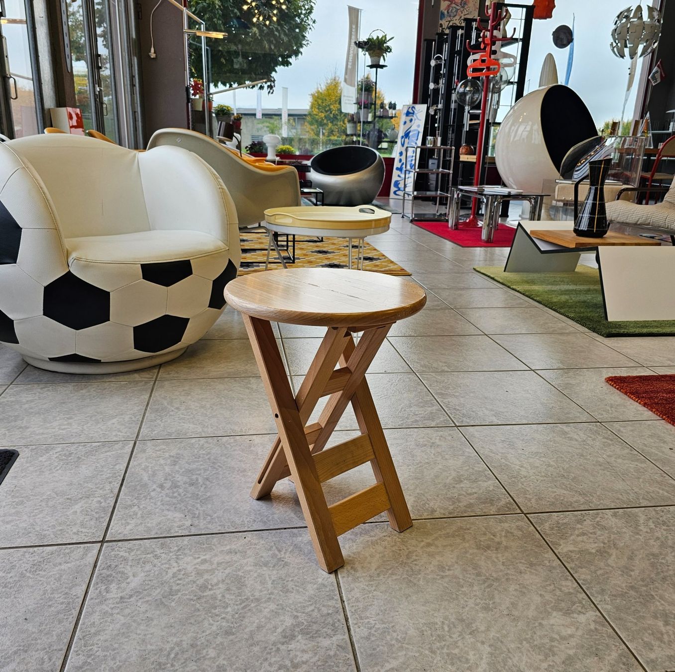 Sgabelli: 1 Stk. SUZY Style Hocker Höcker Stool Falthocker Klapphocker – Usato da Nottwil venduto da Wondewa-Shop 3