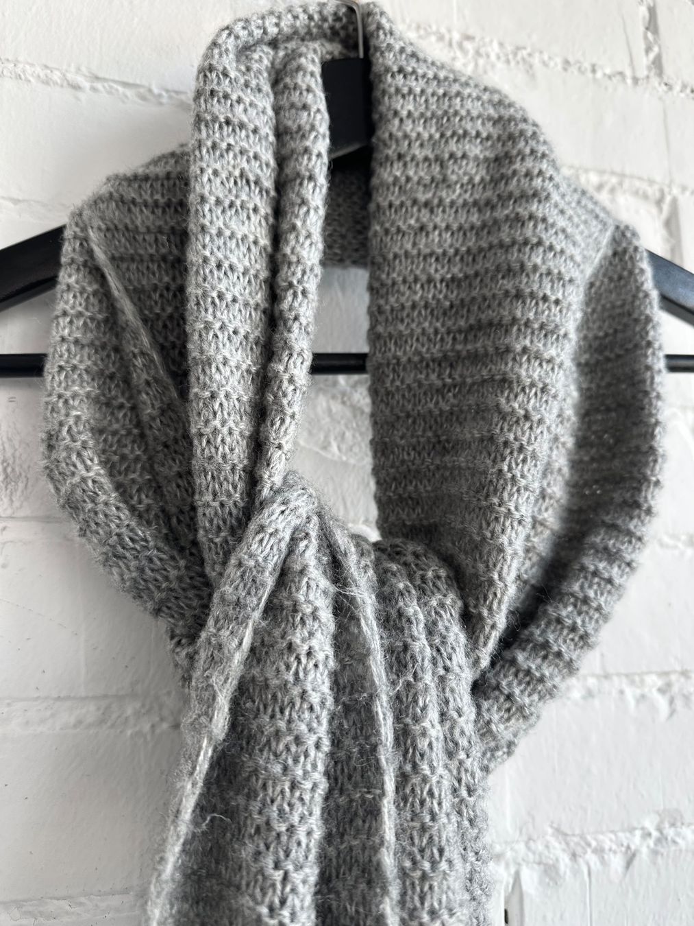 Foulard & Sciarpe: Grosser grauer Strickschal – Usato da Bern venduto da Fraeuleinhonig 5