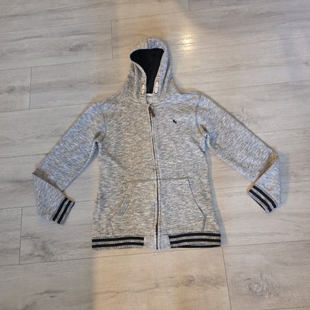 Grauer Kapuzenpulli mit Reissverschluss 146  152 guter zusta