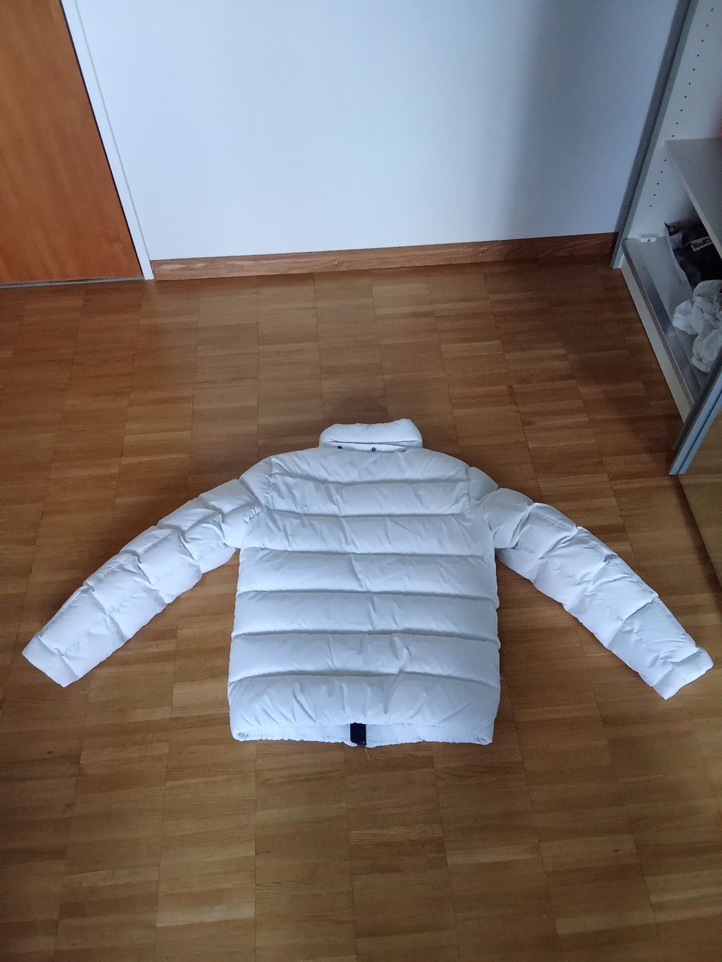 Tommy Hilfiger Giacche: TOMMY HILFIGER JACKE M – Usato da Bretzwil venduto da Ulas5757 3