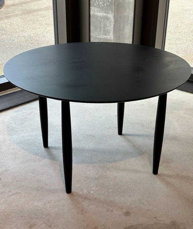 Norr11 Oku Round Dining Table BLACK OAK (Gebraucht) in Zürich für CHF ...