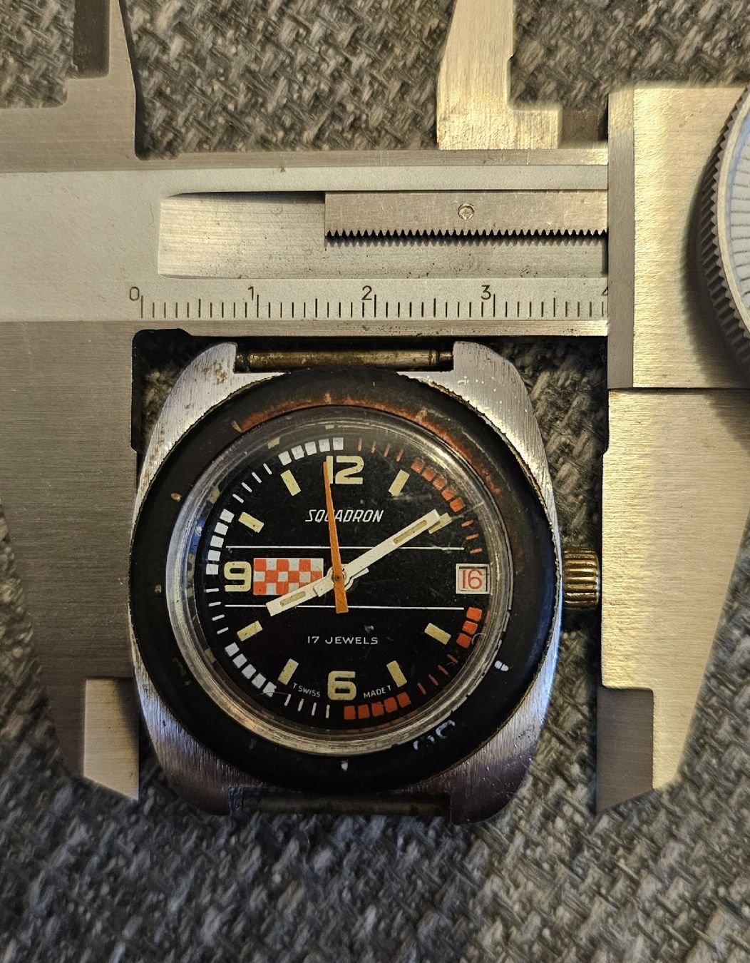 Orologi: SQUADRON Vintage – Difettoso da Genève venduto da Fresko01