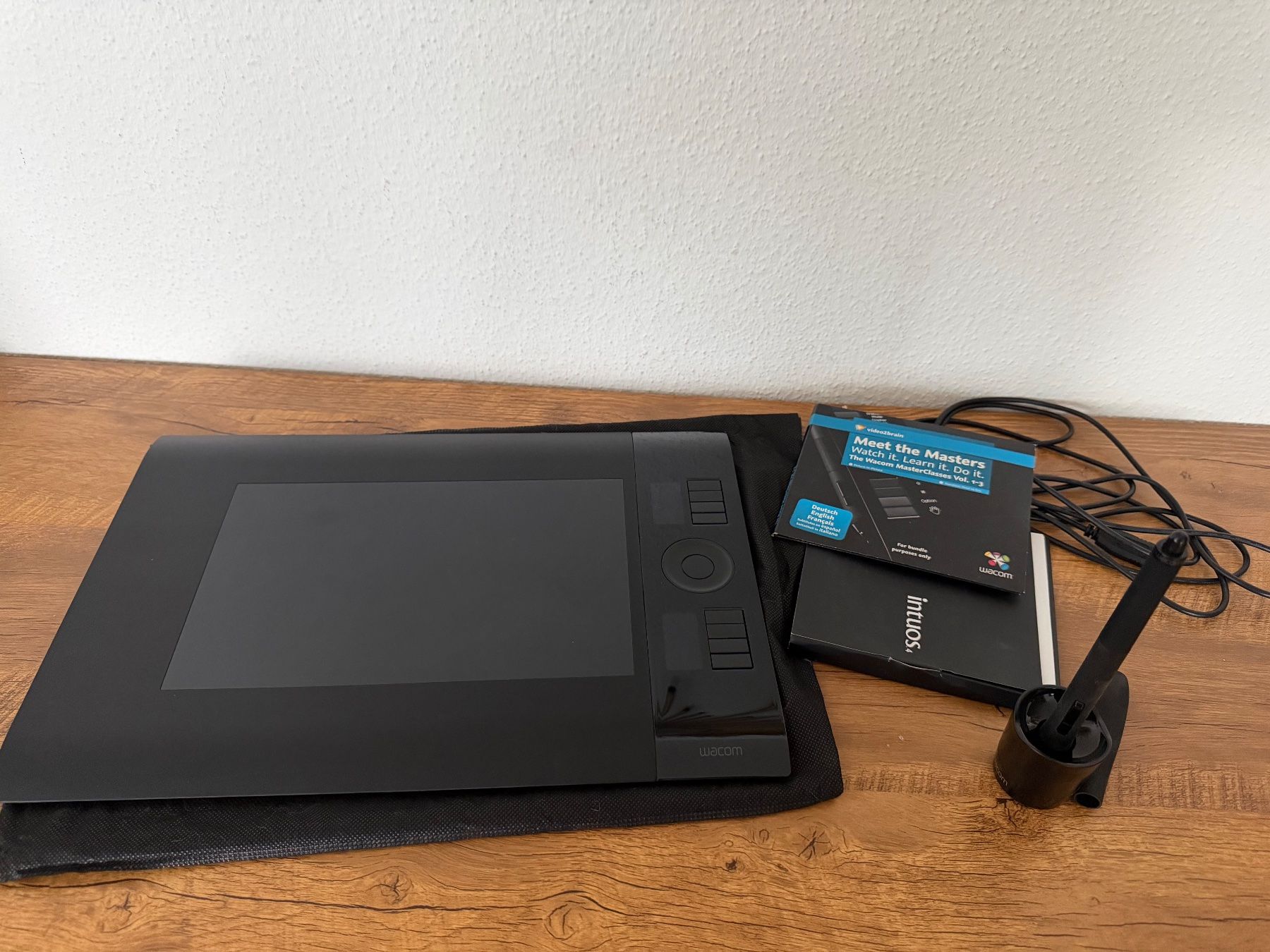 Wacom Tablet PC: Tablette graphique Wacom Intuos4 PTK-640 – Usato da Brügg BE venduto da Goob 4