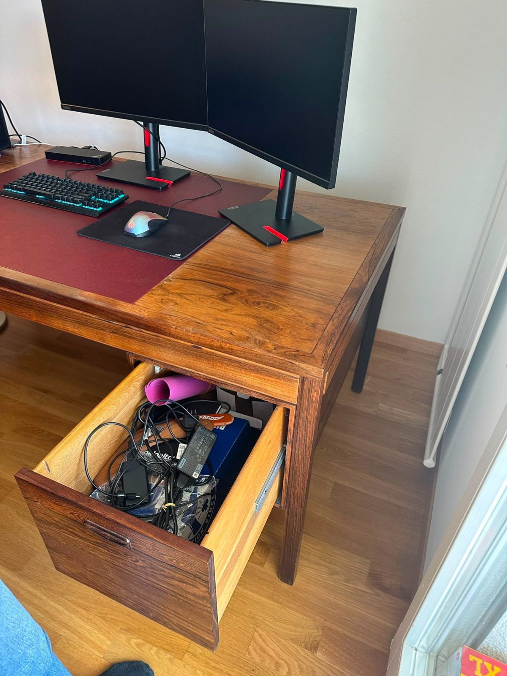 Scrivanie: Danish mid century desk – Usato da Rudolfstetten venduto da jel_89bt 2