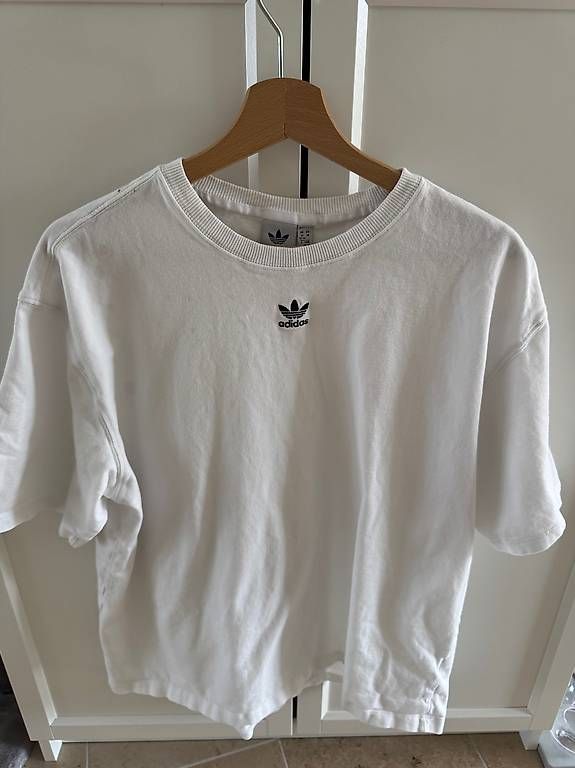T-shirt: Adidas T Shirt Grösse M – Usato da Zürich venduto da _nushy