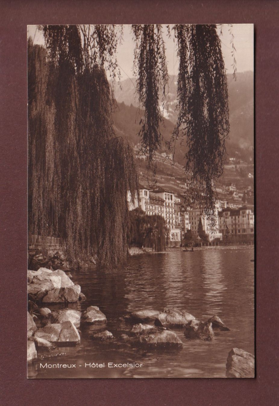 Cartoline postali: MONTREUX - Hôtel Excelsior – Usato da Pully venduto da nicecards