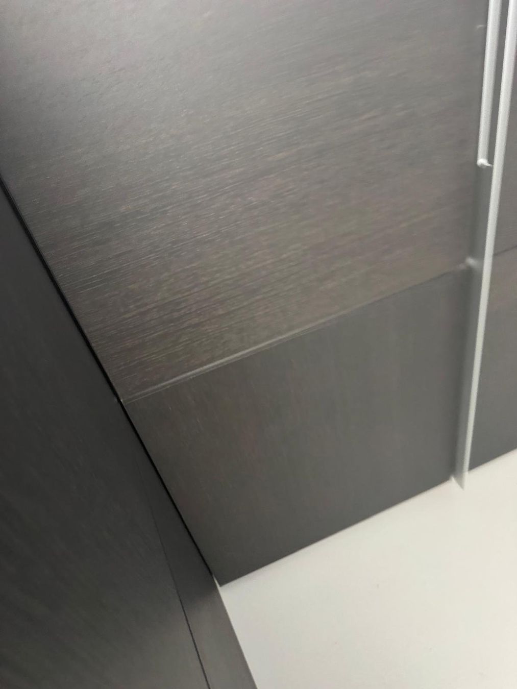 Armadi: Ligne Roset, grosser Kleiderschrank – Usato da Zürich venduto da tpo_vvg9 2