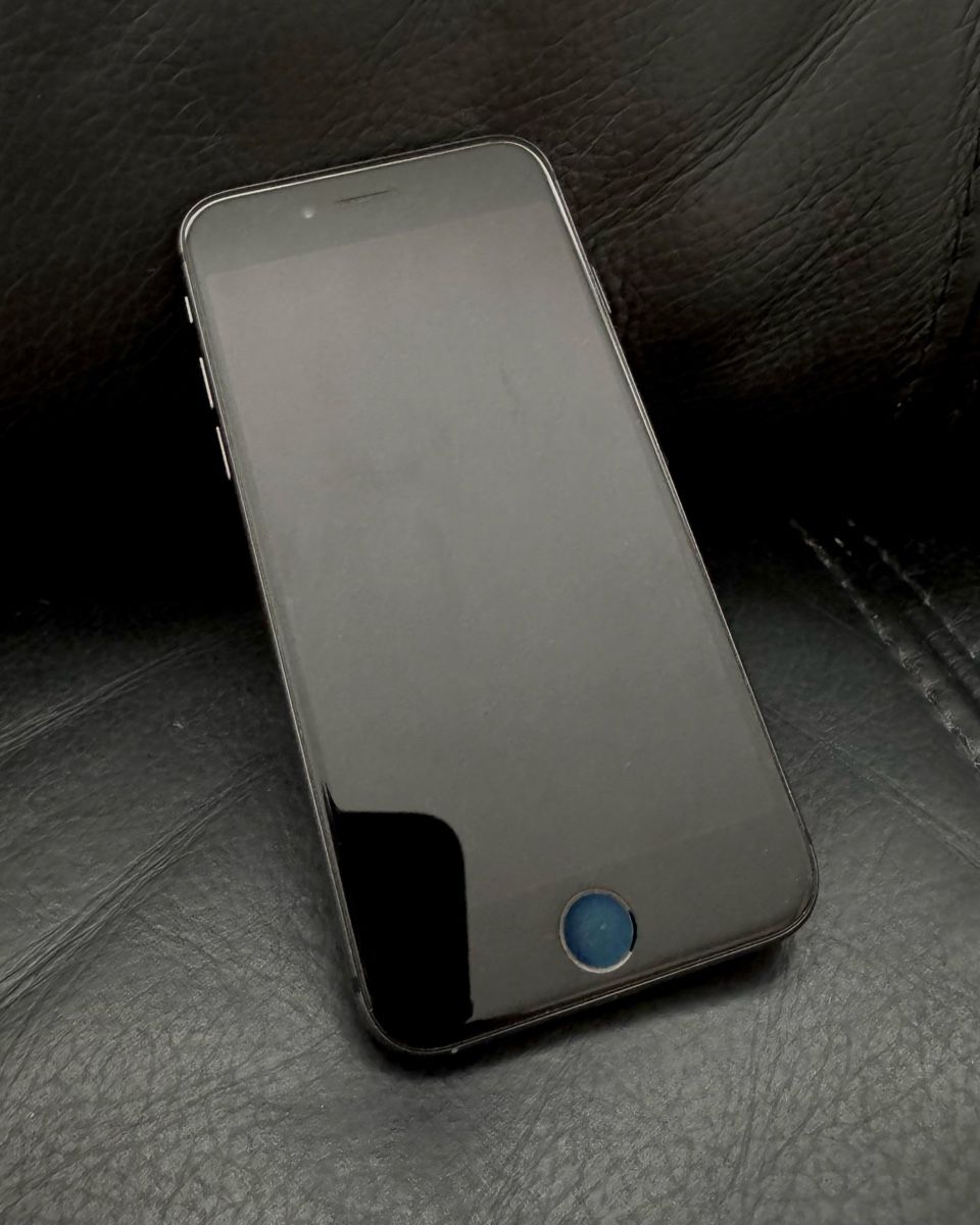Apple Portables: iPhone 8 Schwarz 256GB – D'occasion à Rudolfstetten par ste_hw3y 1