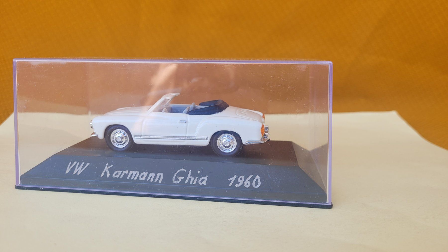 Volkswagen Modellini d'auto: VW Karmann Ghia 1200 cabriolet, 1:43 – Usato da Domdidier venduto da Bimbo57