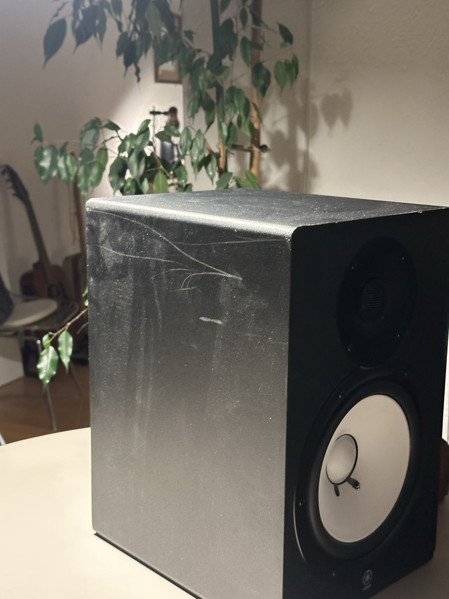 Yamaha Casse acustiche: Yamaha HS80 M Studiomonitore *2 Stuck – Usato da Basel venduto da mic_du 1