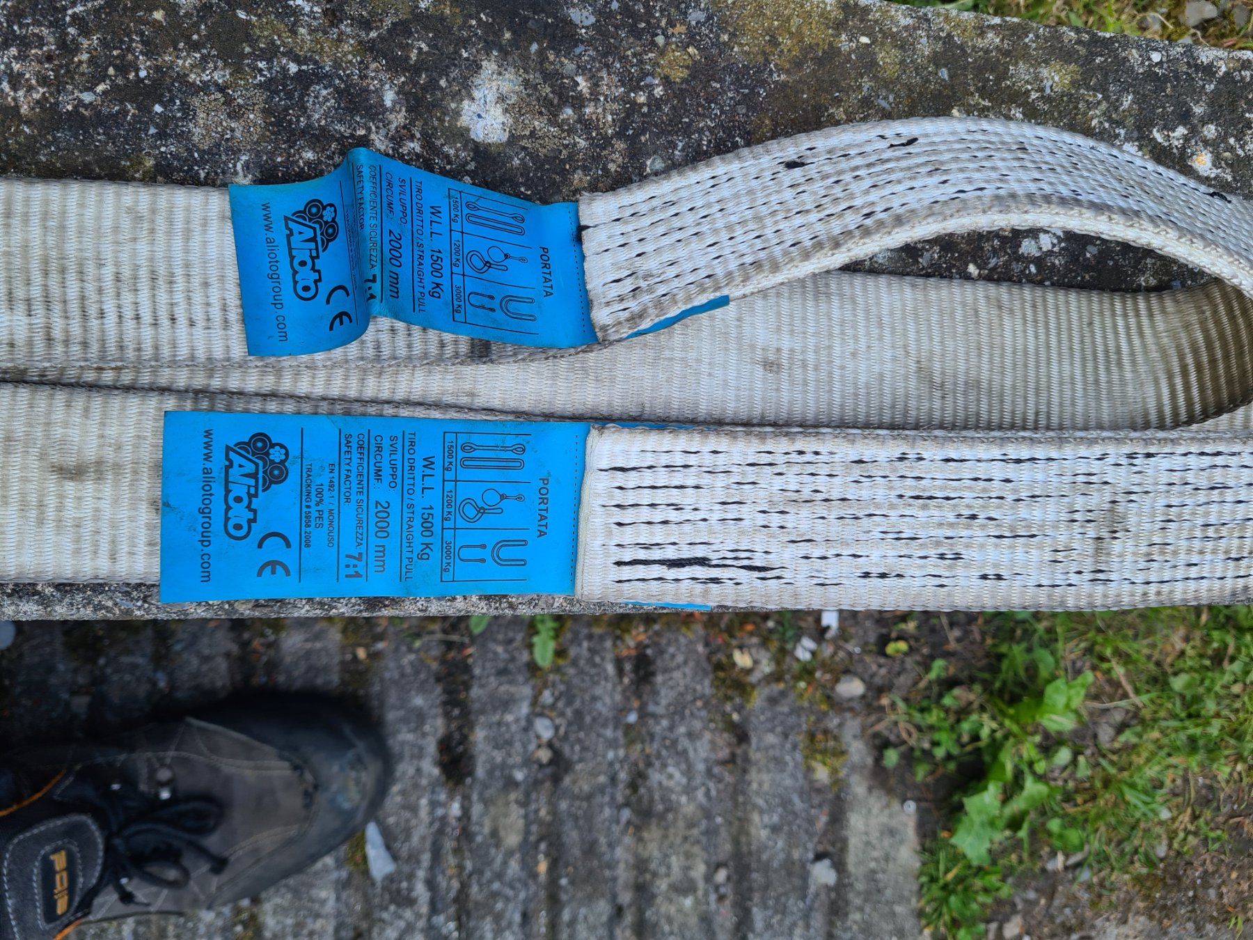 Tutti gli attrezzi: 2x Alio Hebebänder, Krangurten, Spanngurten, 2m, 1500Kg – Usato da Altdorf UR venduto da Volvo1992 1